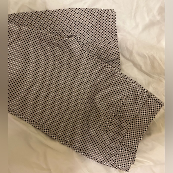 Liz Claiborne Career Emma Classic Ankle pants • Size 8 - Picture 2 of 4